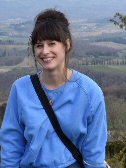 Foto Laura Nazim M.A.